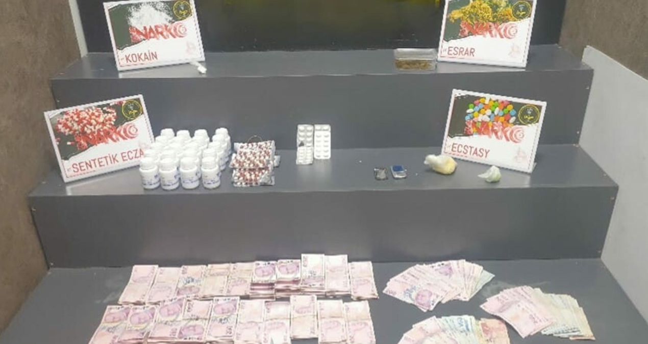 izmirde-uyusturucu-operasyonuna-1-tutuklama-u68MriCY.jpg