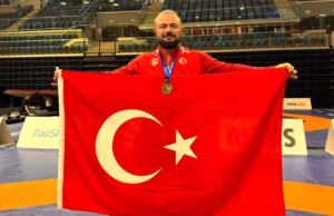 erzincanli guresci serhat saricicek dunya ucuncusu oldu R6uufCCw.jpg